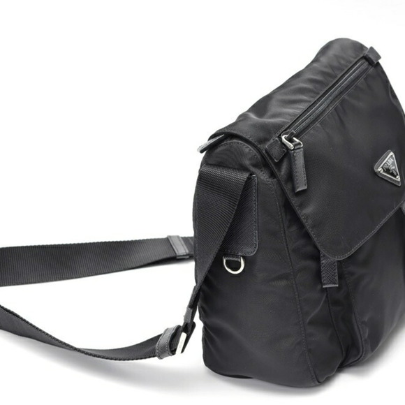 PRADA Black Shoulder Bag - Picture 2 of 8